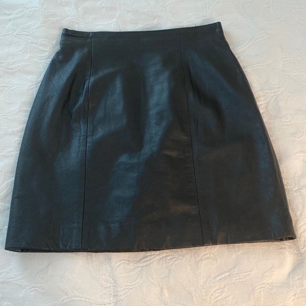 Wilson Leather black skirt size 8